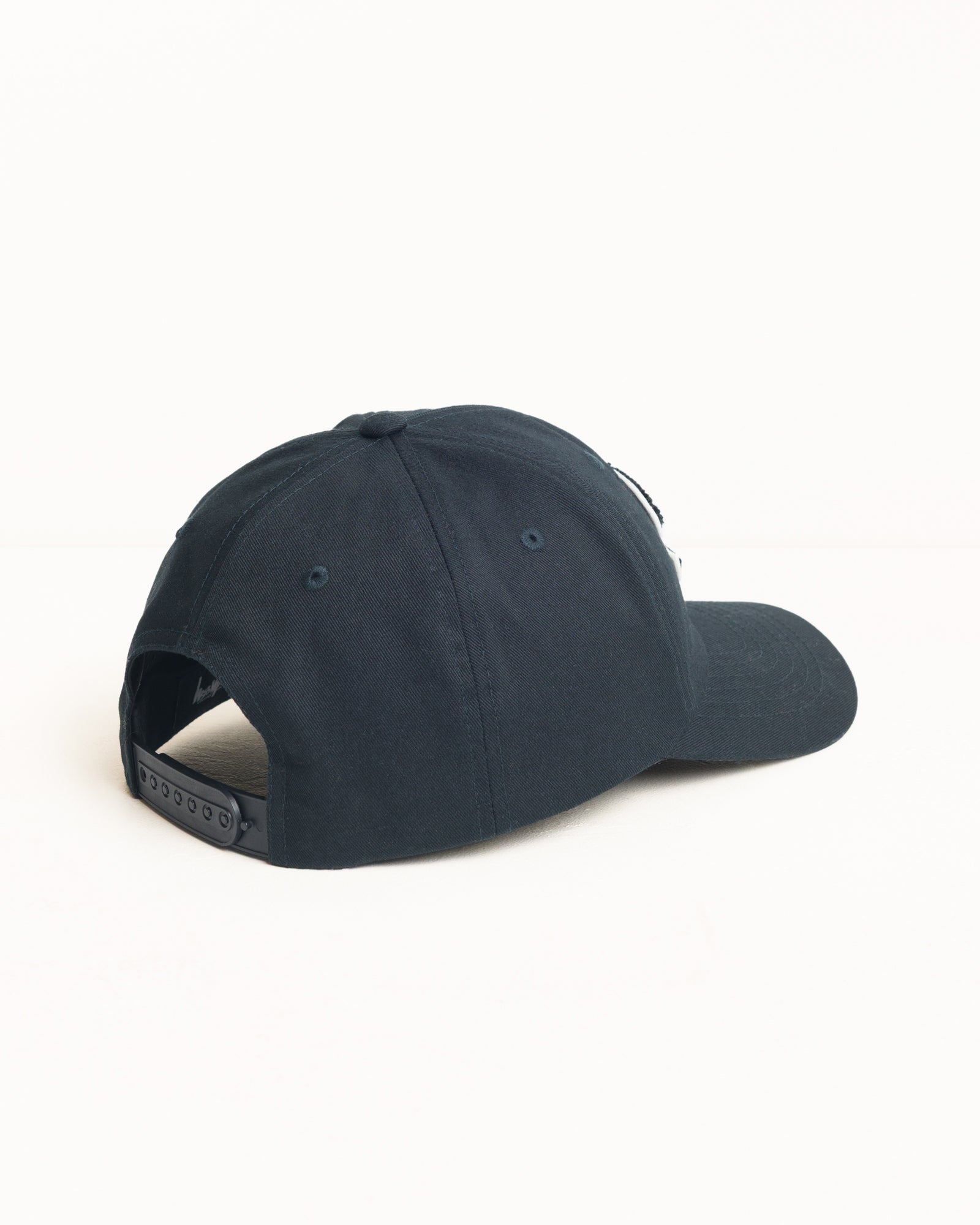 CHENILLE S SNAPBACK CAP - Image 3